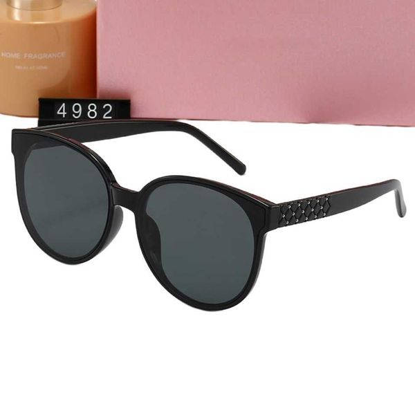 sunglasses designer fashion luxury new women's polarized trend casual glasses driving travel leisure, White;black
sunglasses designer fashion luxury new women's polarized trend casual glasses driving travel leisure, White;black