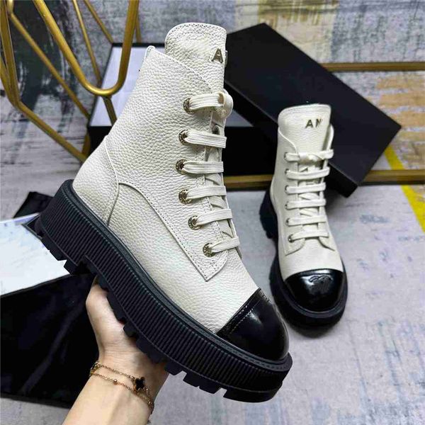 fashion women's boots 2023 channel luxury design vintage decorative letter logo autumn and winter casual martin boots snowy anti slip s, Black
fashion women's boots 2023 channel luxury design vintage decorative letter logo autumn and winter casual martin boots snowy anti slip s, Black