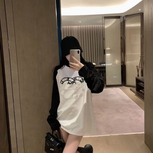 2023 fashion designer women's knits wear net red with hollow front letter embroidery loose comfortable personality trendy, White;black
2023 fashion designer women's knits wear net red with hollow front letter embroidery loose comfortable personality trendy, White;black