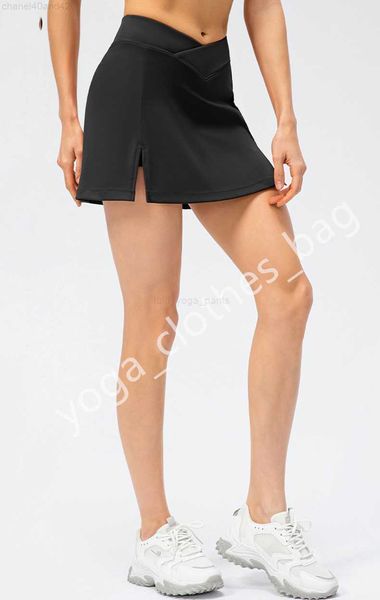 lll-22437 new spring and summer fitness sports skirt fake two tennis culottes anti-running split sports skirt shaping yoga outfits with bran
lll-22437 new spring and summer fitness sports skirt fake two tennis culottes anti-running split sports skirt shaping yoga outfits with bran