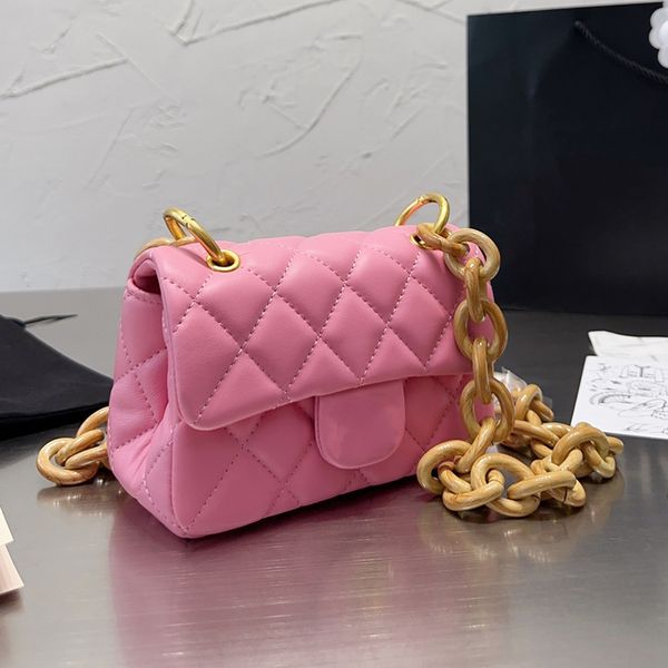 luxury designers classic quilted flap mini crossbody bags genuine leather women coarse chain shoulder bag designer retro silver metal messen
luxury designers classic quilted flap mini crossbody bags genuine leather women coarse chain shoulder bag designer retro silver metal messen