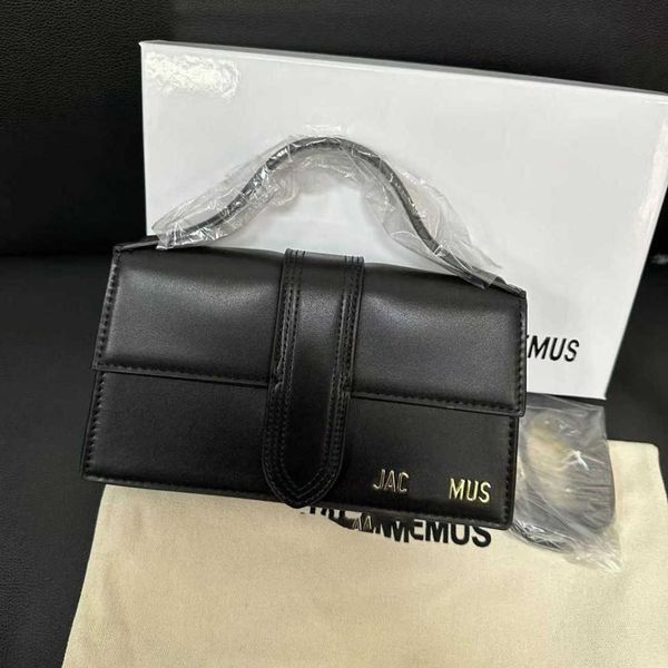 deisgner jacquemes new 24cm correct letter french high-end exquisite one shoulder crossbody portable niche net red envelope 2023
deisgner jacquemes new 24cm correct letter french high-end exquisite one shoulder crossbody portable niche net red envelope 2023
