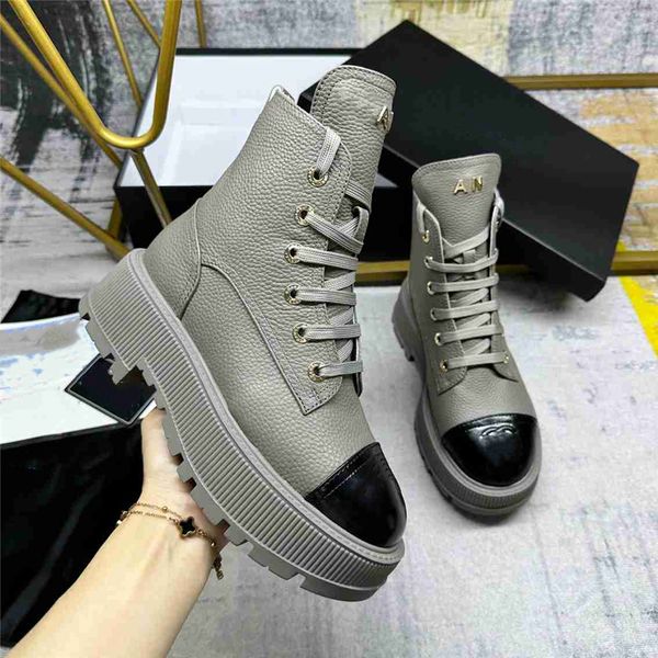 fashion women's boots 2023 channel luxury design vintage decorative letter logo autumn and winter casual martin boots snowy anti slip s, Black
fashion women's boots 2023 channel luxury design vintage decorative letter logo autumn and winter casual martin boots snowy anti slip s, Black