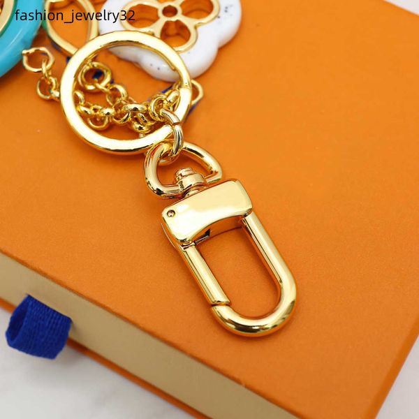 stylish keychain luxury designer keys pendant gold silver key buckle classic letter flower wholesale keychains bag ornaments, Slivery;golden
stylish keychain luxury designer keys pendant gold silver key buckle classic letter flower wholesale keychains bag ornaments, Slivery;golden