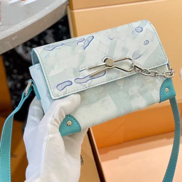 luxury designer graffit mini steamer messenger bag new classics men courier bags handbag shoulder crossbody monograms taurillon leather hobo
luxury designer graffit mini steamer messenger bag new classics men courier bags handbag shoulder crossbody monograms taurillon leather hobo