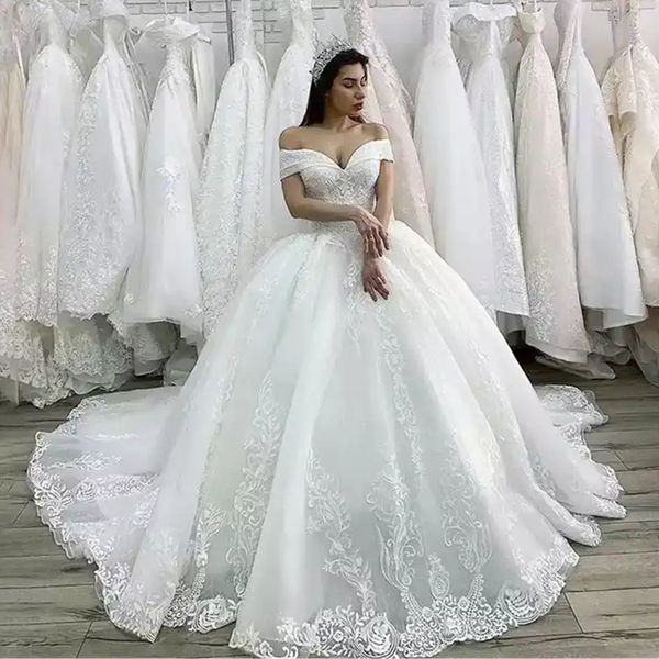 2024 designer lace ball gown wedding dresses off shoulder straps sweetheart applique chapel train bridal gowns, White
2024 designer lace ball gown wedding dresses off shoulder straps sweetheart applique chapel train bridal gowns, White