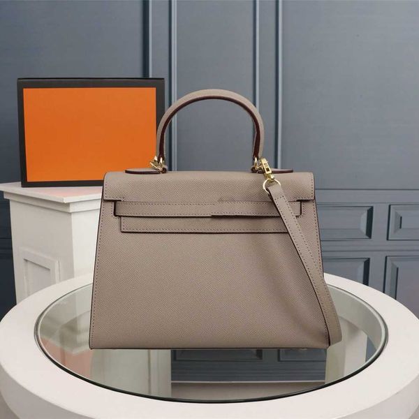 real leather handbags shoulder bags cross portable fashion women's luxurys handbag casual women's model shopper 230815
real leather handbags shoulder bags cross portable fashion women's luxurys handbag casual women's model shopper 230815