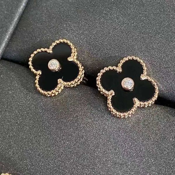 fashion luxury 4/four leaf clover four grass ear clam thick plated 18k rose gold agate jade chalcedony earrings lucky gift with logo and box, Golden
fashion luxury 4/four leaf clover four grass ear clam thick plated 18k rose gold agate jade chalcedony earrings lucky gift with logo and box, Golden