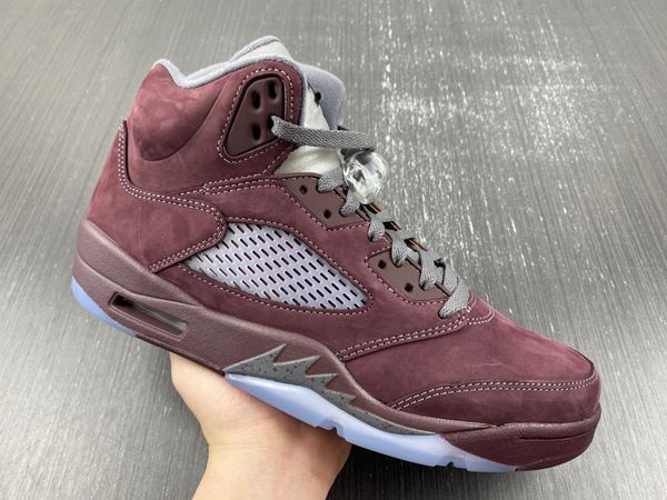 5retros man sneakers shoes basketball shoes have large size 12-13 with double box burgundy
5retros man sneakers shoes basketball shoes have large size 12-13 with double box burgundy