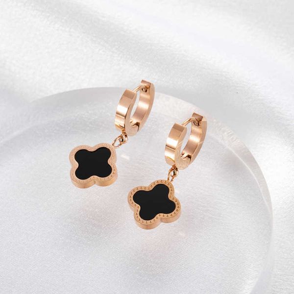 

Designer Four-leaf clover Earrings Luxury Top Korean temperament net red fashion titanium steel anti allergy clover female Earrings Van Clee Accessories Jewelry