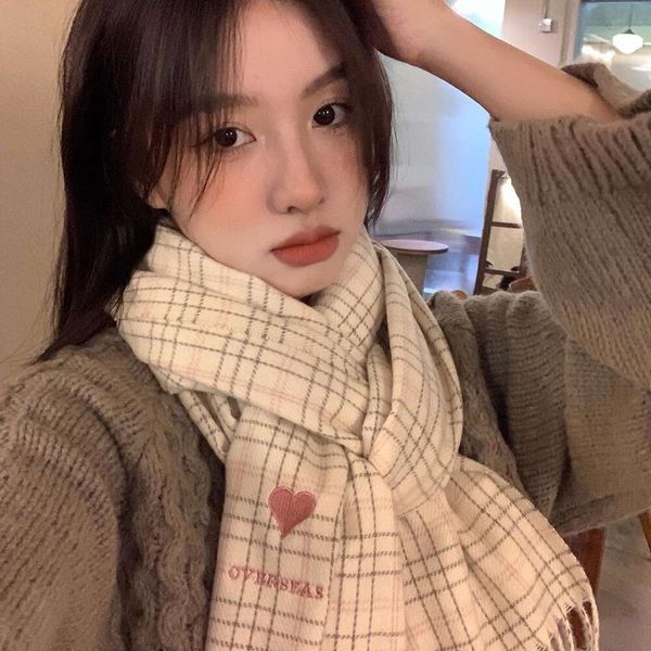 scarf womens winter checkered retro korean students all matched warm embroidered love cute matching coat, Blue;gray
scarf womens winter checkered retro korean students all matched warm embroidered love cute matching coat, Blue;gray