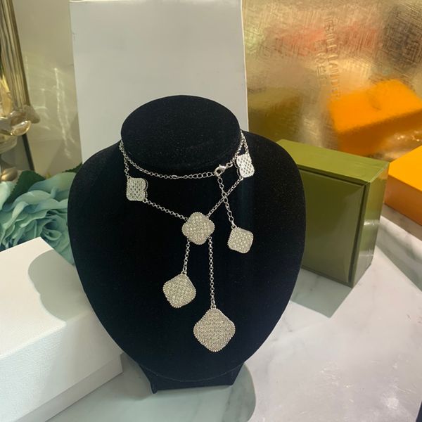 luxury necklaces designer necklace flowers four leaf clover cleef fashional pendant necklace wedding party designer jewelry, Silver
luxury necklaces designer necklace flowers four leaf clover cleef fashional pendant necklace wedding party designer jewelry, Silver