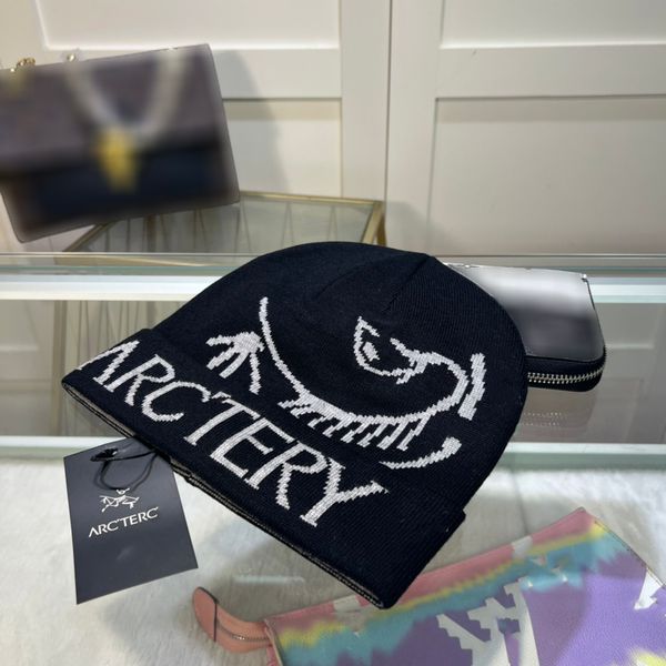 designer luxury classic brand beanie fashion knit cap beanies multi colours material soft wearable comfortable, Blue;gray
designer luxury classic brand beanie fashion knit cap beanies multi colours material soft wearable comfortable, Blue;gray