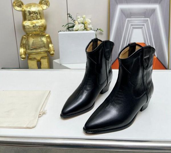 realfine888 5a boots im8156390 isabelmarant dewina leather embroidered ankle boot desinger shoes for women with box size 35-41, Black
realfine888 5a boots im8156390 isabelmarant dewina leather embroidered ankle boot desinger shoes for women with box size 35-41, Black