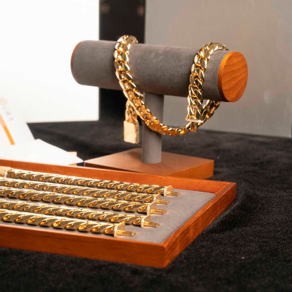 hgt8 wholale choker 18k gold chunky custom gold cuban link chain 24k gold cuban miami chain 20mm miami cuban chain necklace, Silver
hgt8 wholale choker 18k gold chunky custom gold cuban link chain 24k gold cuban miami chain 20mm miami cuban chain necklace, Silver