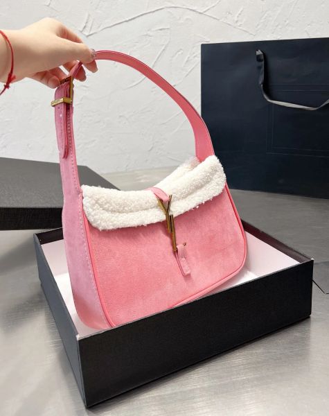 designer cleo handbags shoulder bag leather plush underarm bags personality quality leather advanced fashion lady purses handbags
designer cleo handbags shoulder bag leather plush underarm bags personality quality leather advanced fashion lady purses handbags