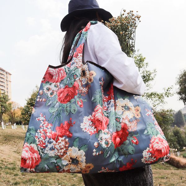 shopping bags fashion women foldable oxford eco reusable polyester portable shoulder handbag cartoon green folding pouch bag 230901
shopping bags fashion women foldable oxford eco reusable polyester portable shoulder handbag cartoon green folding pouch bag 230901