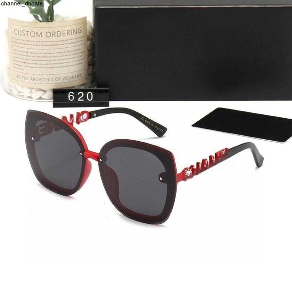 new 620 channle sunglasses foreign trade small fragrance style advanced polarized anti strong light european ins fashion radiation hcyr, White;black
new 620 channle sunglasses foreign trade small fragrance style advanced polarized anti strong light european ins fashion radiation hcyr, White;black