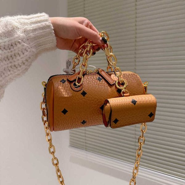 shoulder bags thick chain shoulder bags women luxurys handbags designer crossbody bag mini purses letters print pillow bags wallet beach han
shoulder bags thick chain shoulder bags women luxurys handbags designer crossbody bag mini purses letters print pillow bags wallet beach han