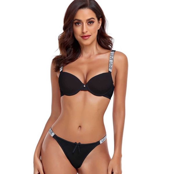 smooth and pure lusty bra with side tuck and side breast to show thin gathered thin band with diamond decoration, breathable and thin briefs, Red;black
smooth and pure lusty bra with side tuck and side breast to show thin gathered thin band with diamond decoration, breathable and thin briefs, Red;black