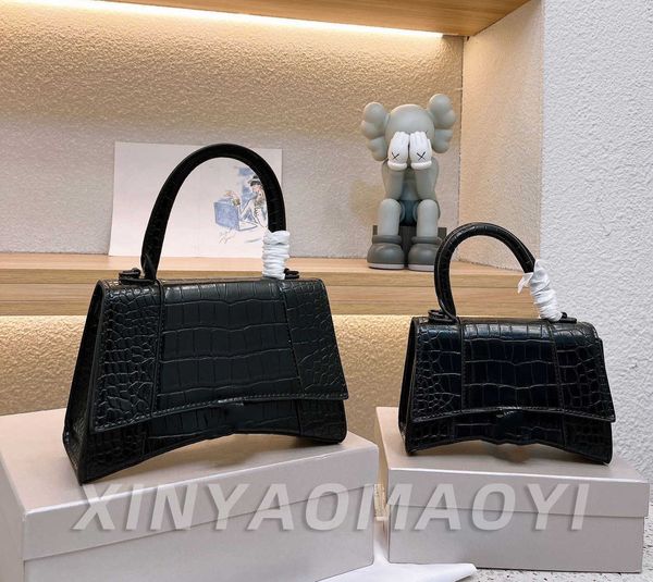 new women bags hourglass xs bags crocodile purses evening bags shoulder bags designers cross body lady alligator genuine leather handbags to
new women bags hourglass xs bags crocodile purses evening bags shoulder bags designers cross body lady alligator genuine leather handbags to