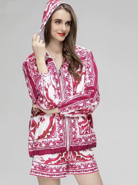 2024 autumn and winter new printed loose hooded jacket jacket with the same series of printed shorts ~ safflower porcelain printed leisure s, White
2024 autumn and winter new printed loose hooded jacket jacket with the same series of printed shorts ~ safflower porcelain printed leisure s, White
