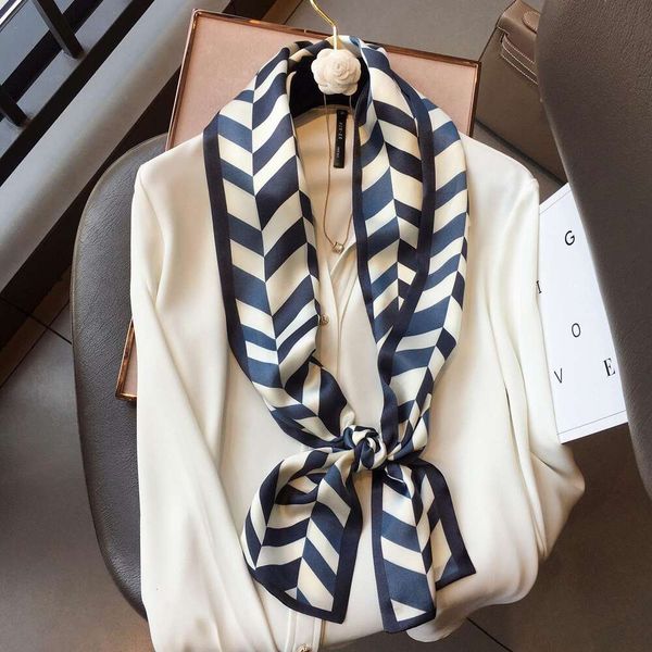 hangzhou silk mulberry scarf korean version of the all matching jagged pattern double layer narrow long, Blue;gray
hangzhou silk mulberry scarf korean version of the all matching jagged pattern double layer narrow long, Blue;gray