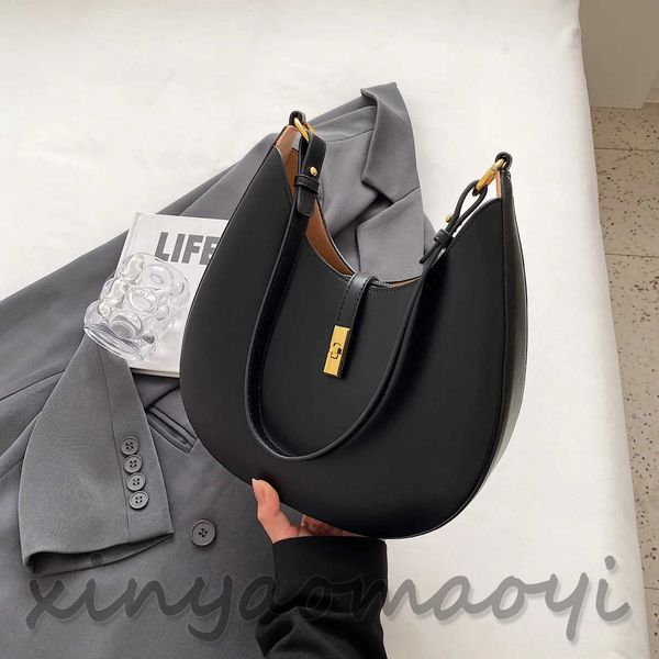 niche designer bag, high-end texture niche design bag fashion solid color single shoulder crossbody bag all-in-one underarm bag, women tote
niche designer bag, high-end texture niche design bag fashion solid color single shoulder crossbody bag all-in-one underarm bag, women tote