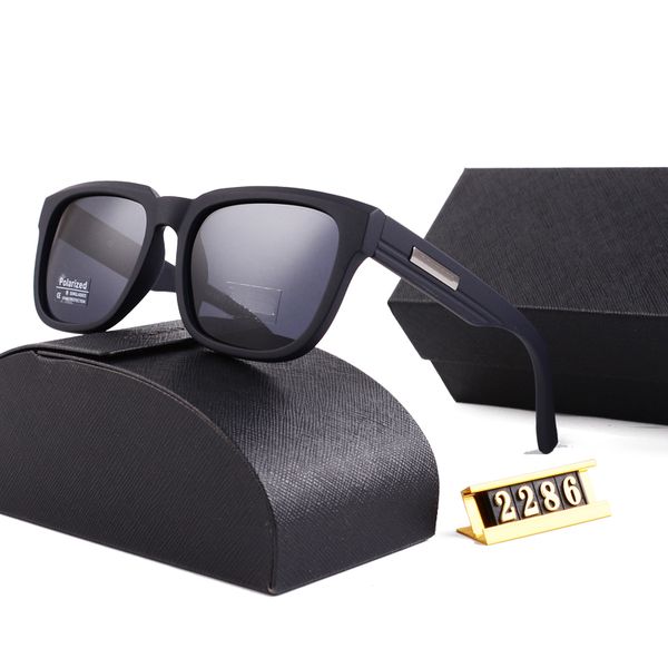 fashion designer square sunglasses women men womens sun glasses polarized uv400 lens with box driving gradient lens 2286, White;black
fashion designer square sunglasses women men womens sun glasses polarized uv400 lens with box driving gradient lens 2286, White;black