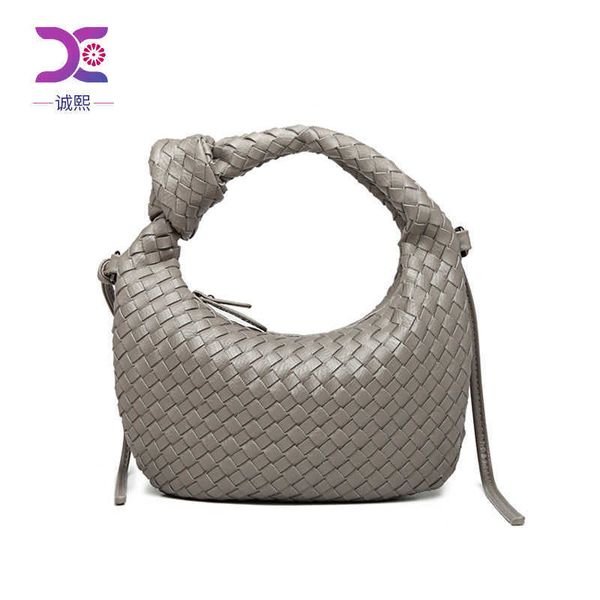 designer womens jodie bags of botegss ventss online store 2023 new woven oxhorn bag portable cloud version tide oneshoulder with real logo
designer womens jodie bags of botegss ventss online store 2023 new woven oxhorn bag portable cloud version tide oneshoulder with real logo