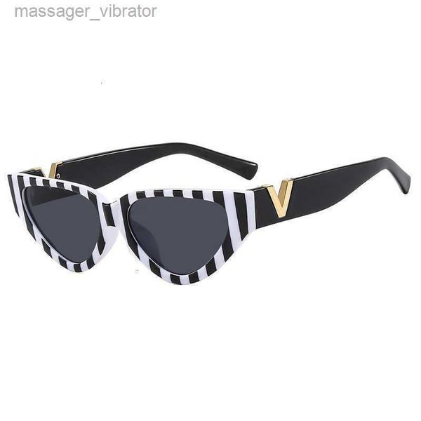 V Small Frame Triangle New Cat Eye Sunglasses Black and White Panda Stripe Zebra Print Show Glasses 5KF2 1 U653
V Small Frame Triangle New Cat Eye Sunglasses Black and White Panda Stripe Zebra Print Show Glasses 5KF2 1 U653