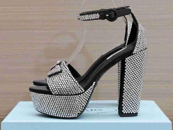 realfine888 5a spr 8126330 13.5cm high heel crystals satin sandals slippers luxury designer shoes for women size 35-42, Black
realfine888 5a spr 8126330 13.5cm high heel crystals satin sandals slippers luxury designer shoes for women size 35-42, Black