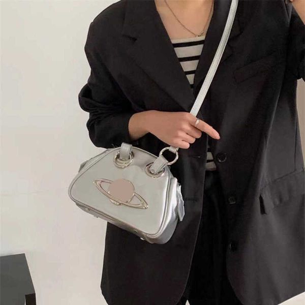 vivi empress dowager saturnbags bowling bag punk style 2023 spring/summer new women's bag shoulder bag underarm bag chain bag 230815
vivi empress dowager saturnbags bowling bag punk style 2023 spring/summer new women's bag shoulder bag underarm bag chain bag 230815