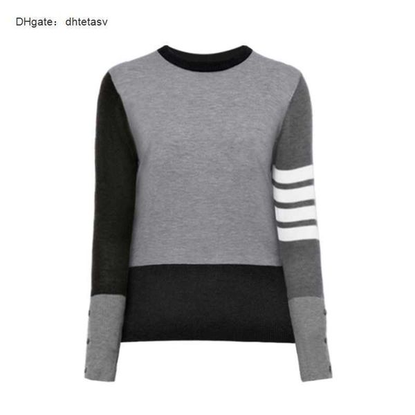 knitted sweater for women in autumn and winter advanced fit slim fit round neck underlay contrast panel off shoulder sweater, White;black
knitted sweater for women in autumn and winter advanced fit slim fit round neck underlay contrast panel off shoulder sweater, White;black