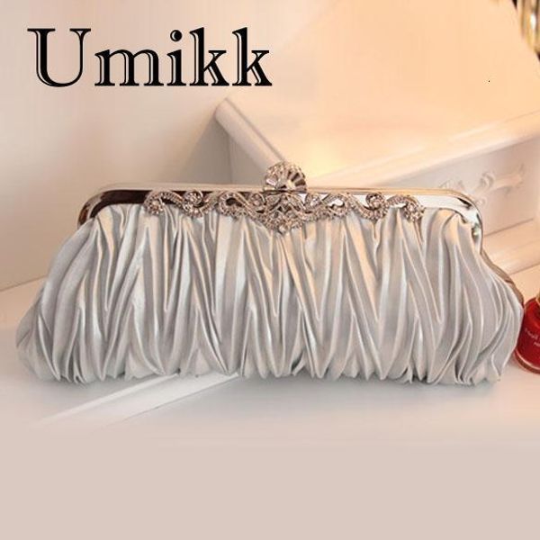 evening bags exquisite crystal satin cocktail bag clutch handbag purse small women wallet ladies designer handbags 230901
evening bags exquisite crystal satin cocktail bag clutch handbag purse small women wallet ladies designer handbags 230901