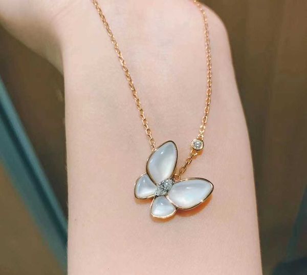 

Designer Four-leaf clover Necklace Luxury Top Seiko Edition White Beimu Butterfly for Women 18k Rose Gold Chain Fashion Simple Gift Van Clee Accessories Jewelry