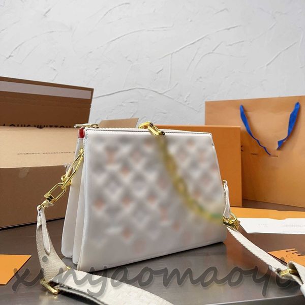 l ivory white hug bag, leather bag, multi-layer organ bag, color matching is complete, women's shoulder bag, handbag, thick chain bag,
l ivory white hug bag, leather bag, multi-layer organ bag, color matching is complete, women's shoulder bag, handbag, thick chain bag,