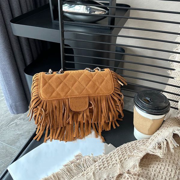 women's large brand suede tassel metal silver chain bag with diamond pattern retro and high-end lazy autumn and winter artifact crossbo
women's large brand suede tassel metal silver chain bag with diamond pattern retro and high-end lazy autumn and winter artifact crossbo