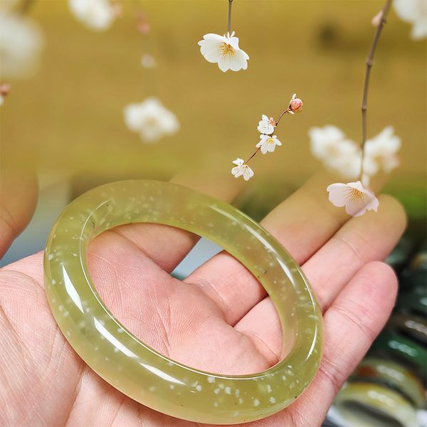 natural ice species white moonlight jade bracelet, Black