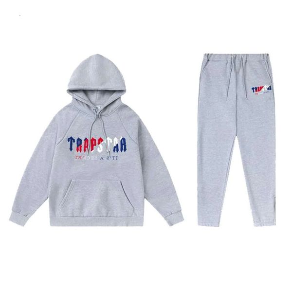 men's hoodie tracksuit designer embroidery letter black grey rainbow color autumn winter sports fashion cotton cord short sleeve229
men's hoodie tracksuit designer embroidery letter black grey rainbow color autumn winter sports fashion cotton cord short sleeve229