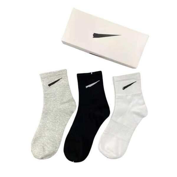 designer new fashion socks funny solid fashion sports men's socks classic hook basketball sweat absorbing breathable short boat sock lu, Black
designer new fashion socks funny solid fashion sports men's socks classic hook basketball sweat absorbing breathable short boat sock lu, Black