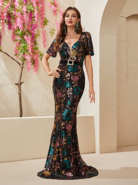 plus size mother of the bride dresses illusion shiny appliqued pleats mermaid mothers dress for weddings elegant formal prom dresses mermaid, Black;red
plus size mother of the bride dresses illusion shiny appliqued pleats mermaid mothers dress for weddings elegant formal prom dresses mermaid, Black;red