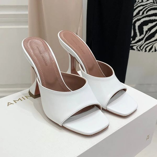 amina muaddi begum leather slippers mules sandals shoes open toes slip-on slides spool heel 9.5cm women's heels luxury designers heeled, Black
amina muaddi begum leather slippers mules sandals shoes open toes slip-on slides spool heel 9.5cm women's heels luxury designers heeled, Black