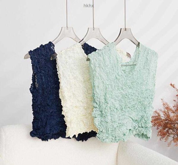 issey summer temperament high end women's v-neck t-shirt summer new chiffon shirt high end western style small shirt, White
issey summer temperament high end women's v-neck t-shirt summer new chiffon shirt high end western style small shirt, White