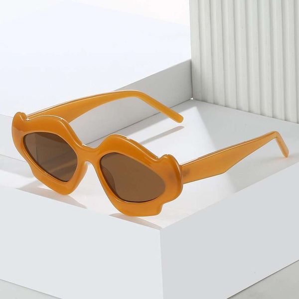 fashion ins lips personality sunglass girl jelly color catwalk light sunglasses, White;black
fashion ins lips personality sunglass girl jelly color catwalk light sunglasses, White;black