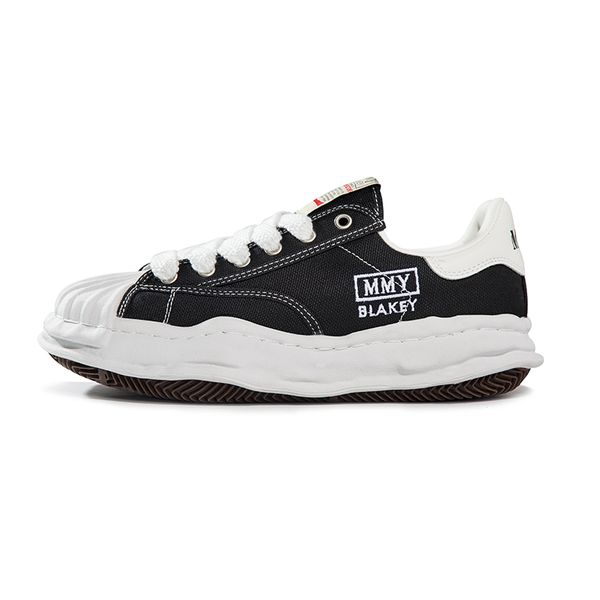 2023 designer maison mihara yasuhiro miharas casual shoes mmy men women low sole canvas shoe leather triple black white original sole cap sn
2023 designer maison mihara yasuhiro miharas casual shoes mmy men women low sole canvas shoe leather triple black white original sole cap sn