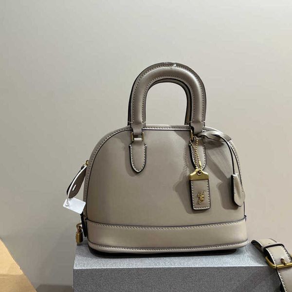 the totes bags leather luxurys handbag designer tote bags women vintage color matching shell bag elegant work bag purses 230213
the totes bags leather luxurys handbag designer tote bags women vintage color matching shell bag elegant work bag purses 230213