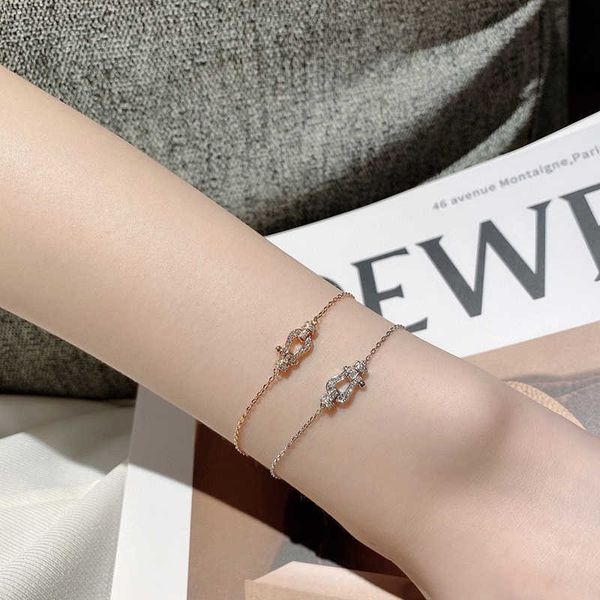 designer bracele tiff pendant fashion luxury jewelry diamond gold necklace ring accessories clover bangle womens925 sterling silver horsesho
designer bracele tiff pendant fashion luxury jewelry diamond gold necklace ring accessories clover bangle womens925 sterling silver horsesho