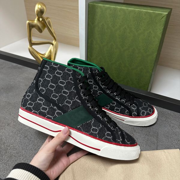 designers shoes canvas casual shoes luxurys designers womens shoe italy green and red web stripe rubber sole stretch cotton low mens sneaker
designers shoes canvas casual shoes luxurys designers womens shoe italy green and red web stripe rubber sole stretch cotton low mens sneaker