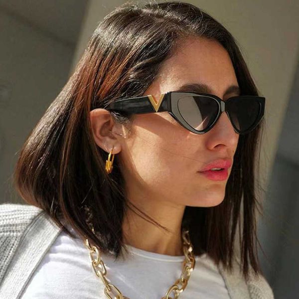 cat's eye sunglasses fashion trend sunglasses v korean street pgraphy men and women square net red shape ins hfw6, White;black
cat's eye sunglasses fashion trend sunglasses v korean street pgraphy men and women square net red shape ins hfw6, White;black